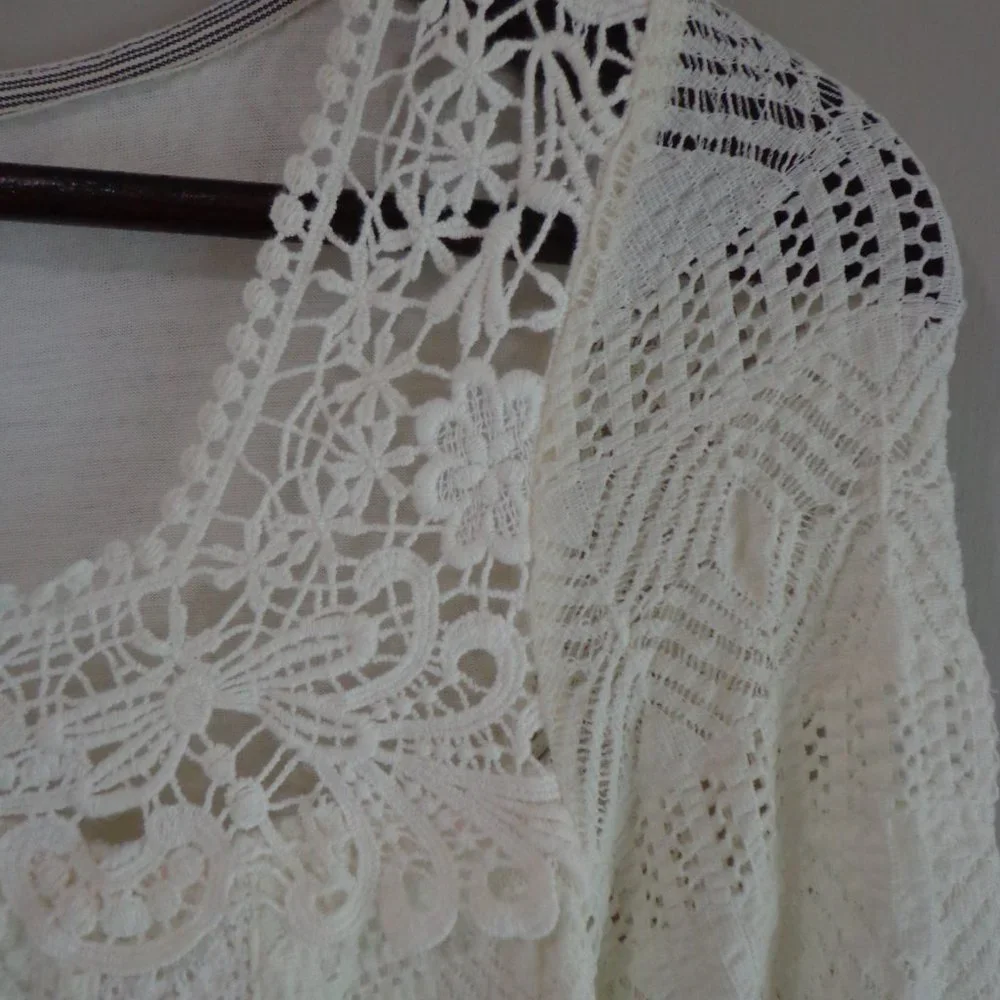 Anthropologie Lace Melange Top by Meadow Rue SP OffWhite  Embroidery 3/4 Sleeves